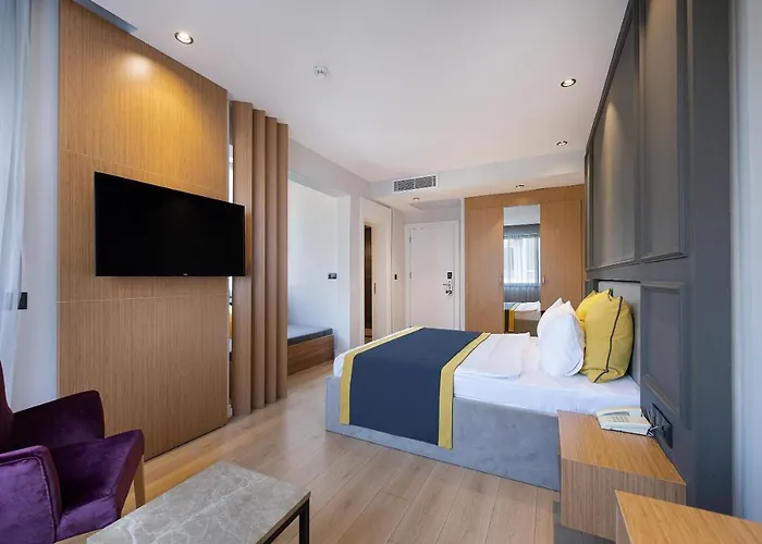 Hotel Espina 4*